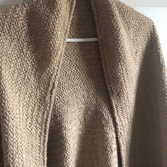 Cozy shawl! - Picture 2 of 7